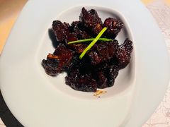 -穹六人间 people 6(岳阳路店)