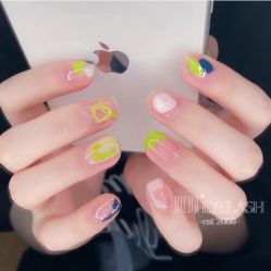 -吉吉靓甲美睫