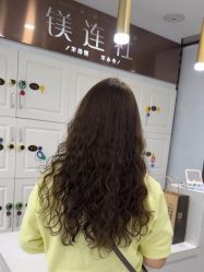 -镁连社·美联社
