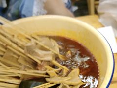 -拈签一笑黄牛肉辣卤串串