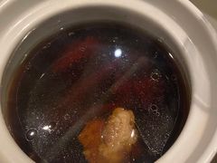黑蒜猪软骨海鲜汤-泓0871臻选云南菜·味庄