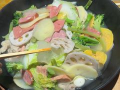 -万记麻辣烫国展总店