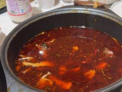 -佬缸炮江湖川菜(玉林店)
