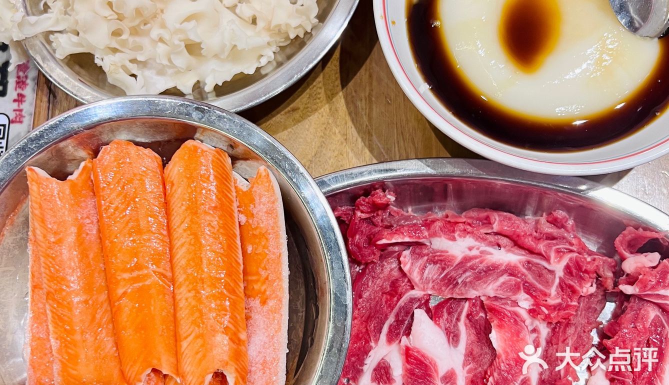 被正弘城人均40的渣渣牛肉火锅惊艳到了。。。