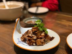 -泉畔人家·老济南经典鲁菜(大明湖店)