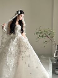 点击看大图 -Renee芮亦婚纱