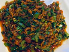 -临江餐馆二楼美食部落