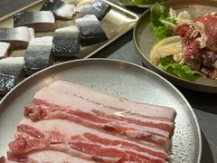 -围炉肉舍丹东海鲜烤肉·烤活鳗(步行街店)