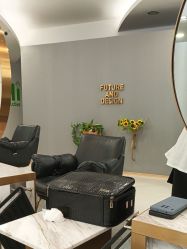 点击看大图 -八佰伴8008星级形象店