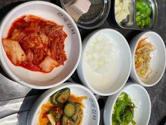 -彭妈家•韩国烤肉料理(张杨路店)