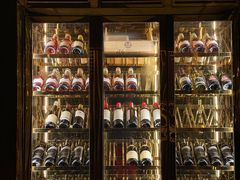 -御龙阁海鲜酒楼