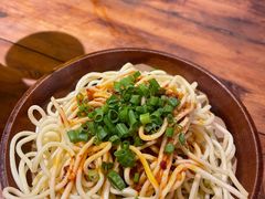 -有红鸡毛店·砂锅菜(抚琴夜市店)