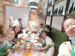 -亚马逊环球美食百汇(新城吾悦广场店)