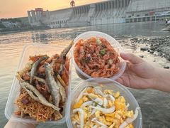 -丹水桥地锅鱼·翘嘴鲌·地方特色全鱼宴(丹江口大坝店)