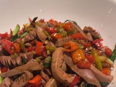 -帅巴人舅母子腊蹄民俗村