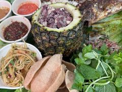 -沐毫傣泐云南菜孔雀宴•手抓饭傣味烧烤(曼听公园店)