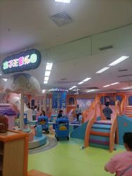 -孩子王童乐园(成都吾悦广场店)