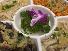 -东方之猪四更烤乳猪(金垦总店)