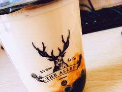 -THE ALLEY 鹿角巷(华润万象城店)