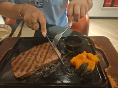 -必胜客(松雷店)