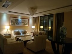 -东航云逸酒店(九溪烟树店)