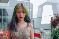 -变画·发型STUDIO