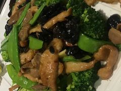 -龙悦湾酒家·八阵鱼生·渔人码头店