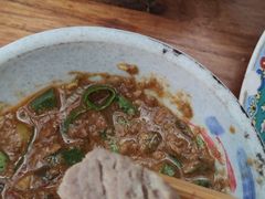 -毛辣果·贵州红酸汤牛肉火锅(西单店)