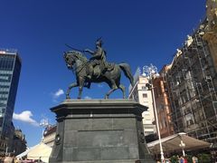 -耶拉契奇总督广场