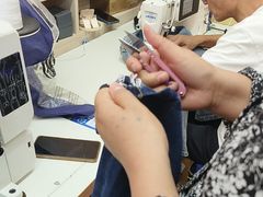 -爱革·奢品·鞋包·衣物·家居(金桥国际商业广场店)