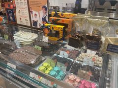 -VENCHI 闻绮(上海佛罗伦萨小镇店)