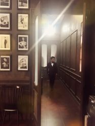 点击看大图 -THE QUEEN(北京店)