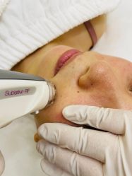 -VE专注问题肌·赛诺龙&科学美肤中心