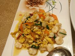 土鸡蛋炒虾仁-伊村饭店