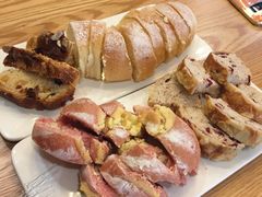 -焙丽拾光(麦凯乐直营店)