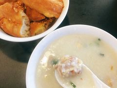 滑鸡粥-伍湛记 · 广州老字号(龙津中路店)