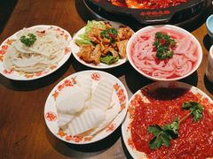 -牛市坎火锅(建设路店)