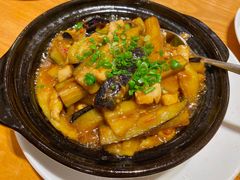 鱼香鸡粒茄子煲-頂好酒家·经典粤菜(海信广场店)