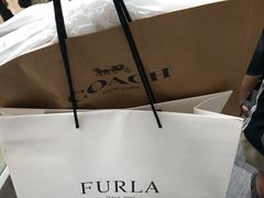 -东荟城名店仓