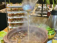 -东记炭炉·海鲜鸡煲(龙华店)