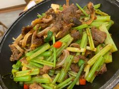 干锅月牙骨-百花食府(渔阳南路店)