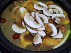 -菌之家·专业纯野生菌火锅·特色炒菌