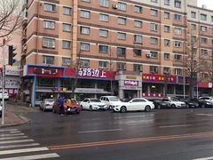 -马路边上·小海鲜烧烤(八一路店)