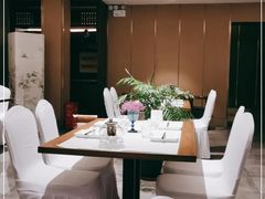 -淮扬厨子(黑金冠金水区省体育场店)