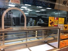 面包甜点陈列柜-鲍师傅糕点(永安里店)
