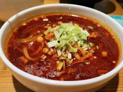 -诚铭记·虾仁汤包·成都小吃(融创店)