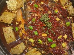 -吞鱼兽麻辣烤鱼(万达店)