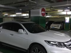-东苑丽宝广场-停车场