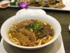 -天下三绝 牛肉面/红酒