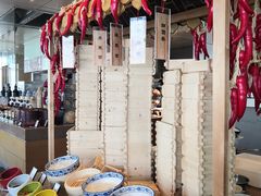 自助调料区-视界美食自助餐厅·石家庄希尔顿酒店